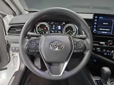 Camry (XV70)