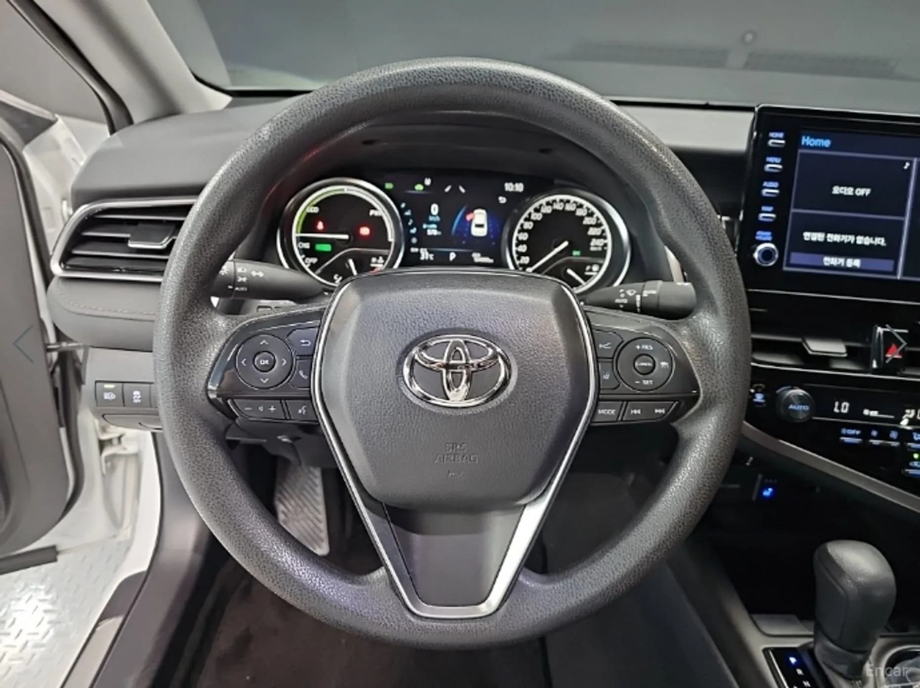 Camry (XV70)