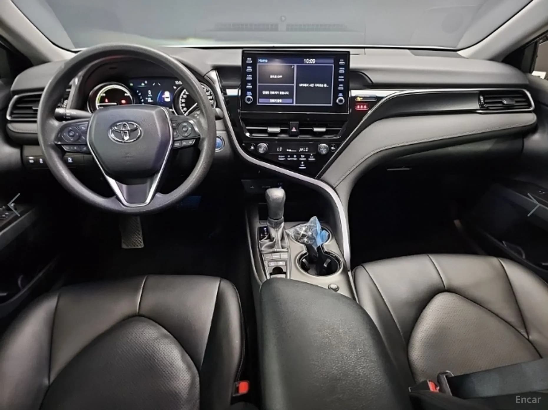 Camry (XV70)
