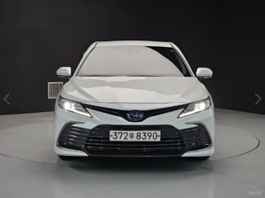 Camry (XV70)