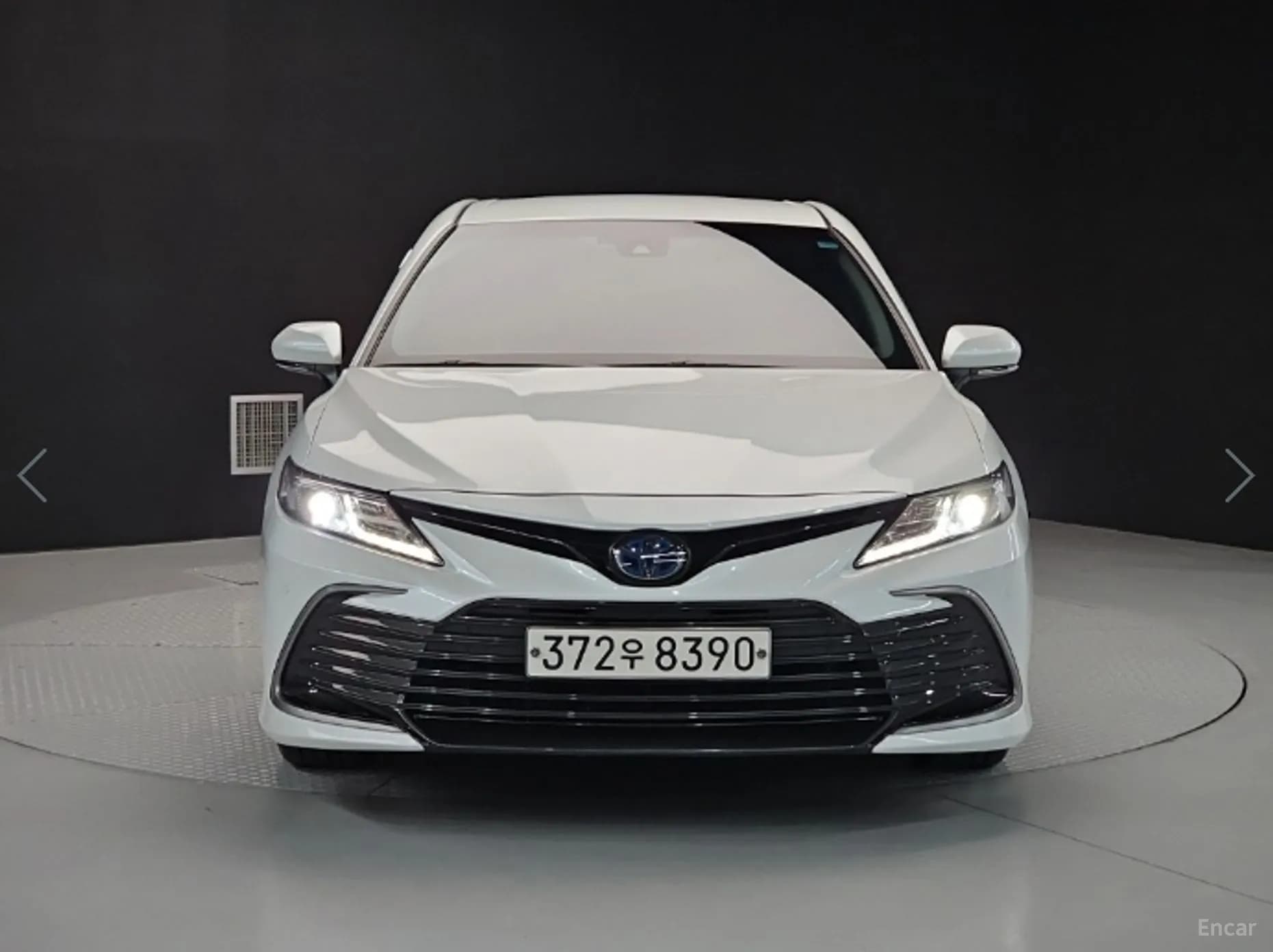 Camry (XV70)