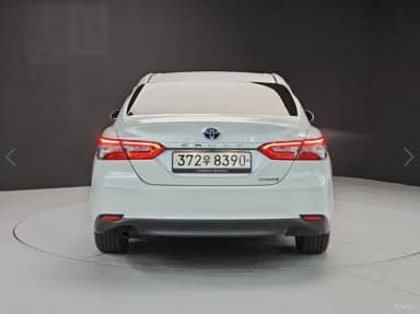 Camry (XV70)