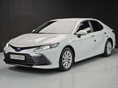 Camry (XV70)