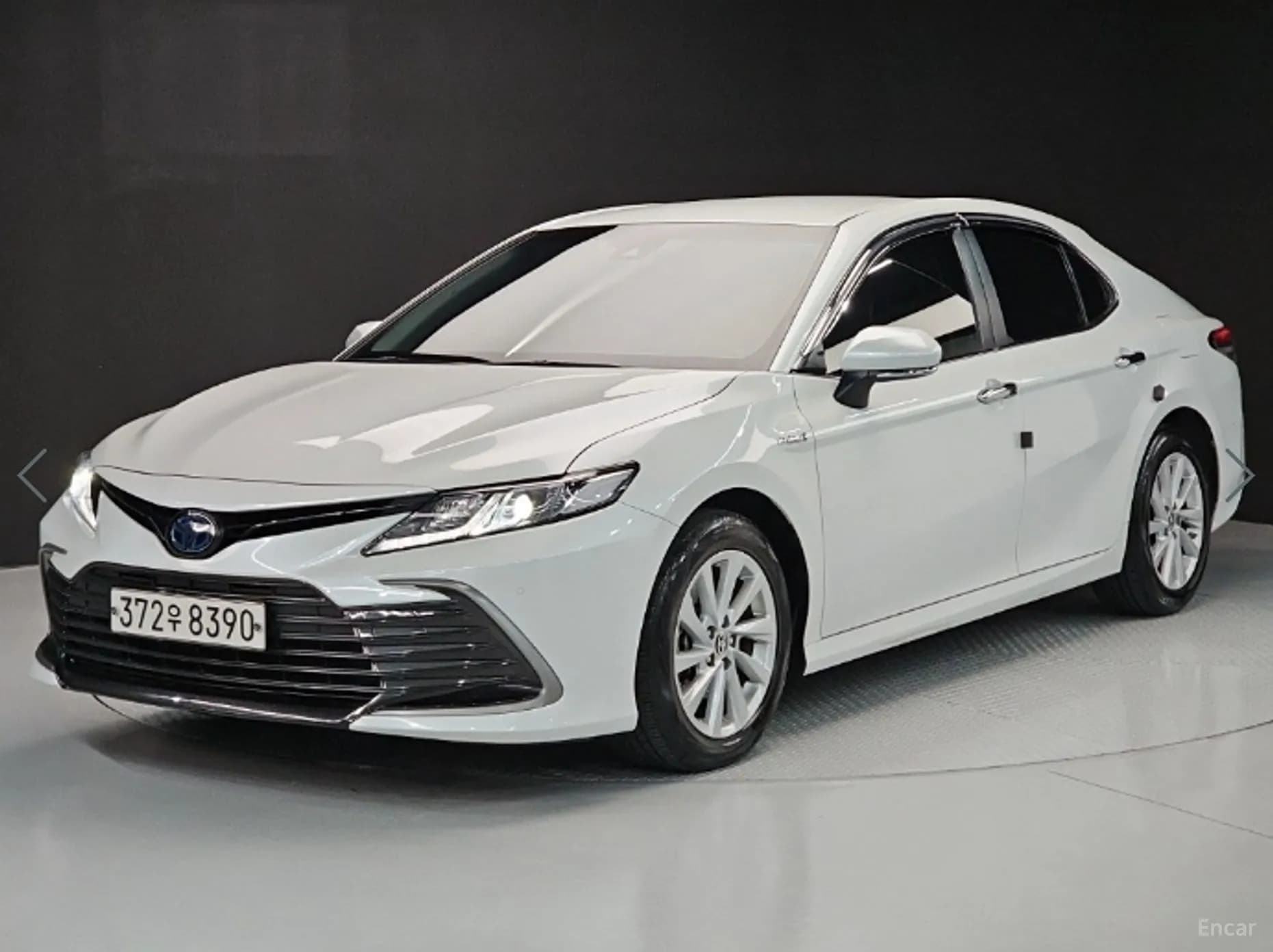 Camry (XV70)