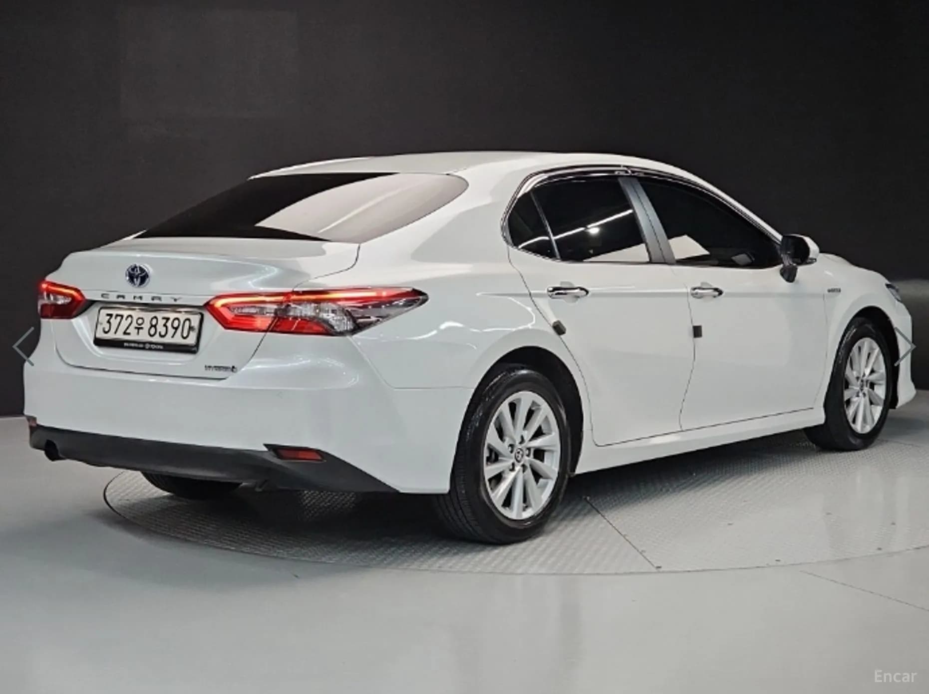 Camry (XV70)