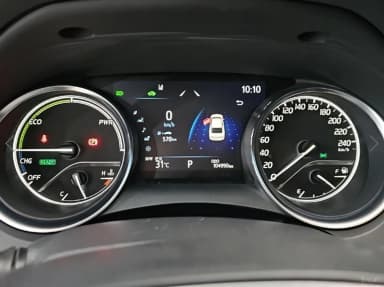 Camry (XV70)