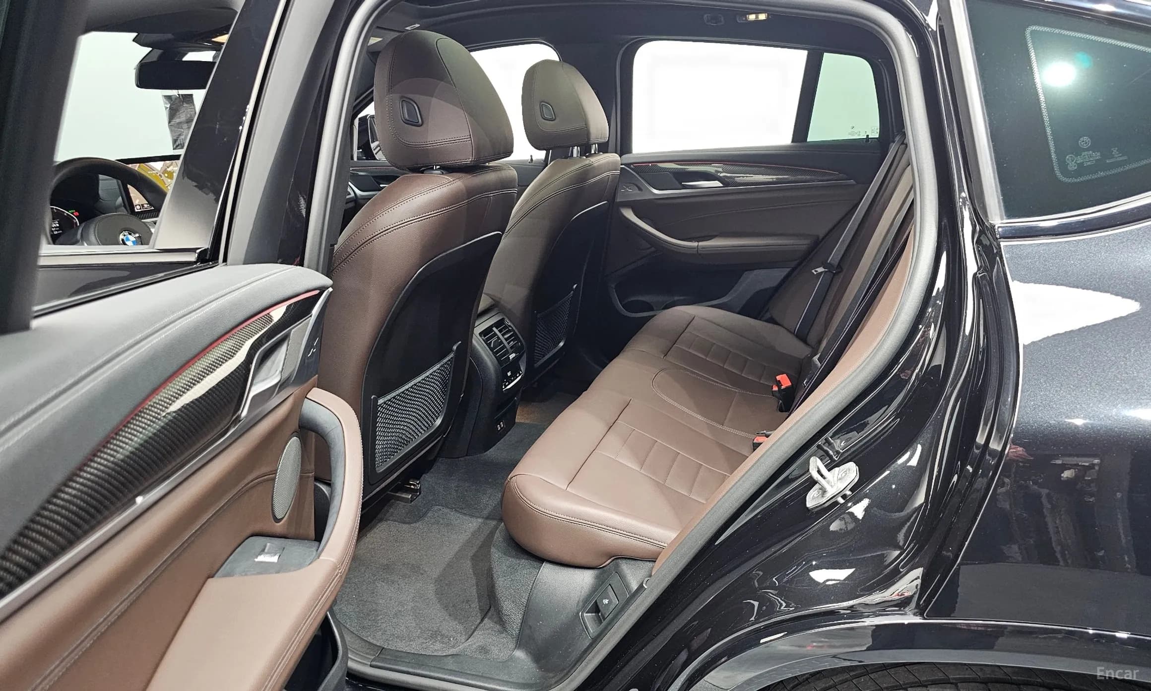 X4 (G02)