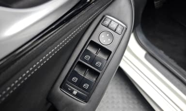 Q30