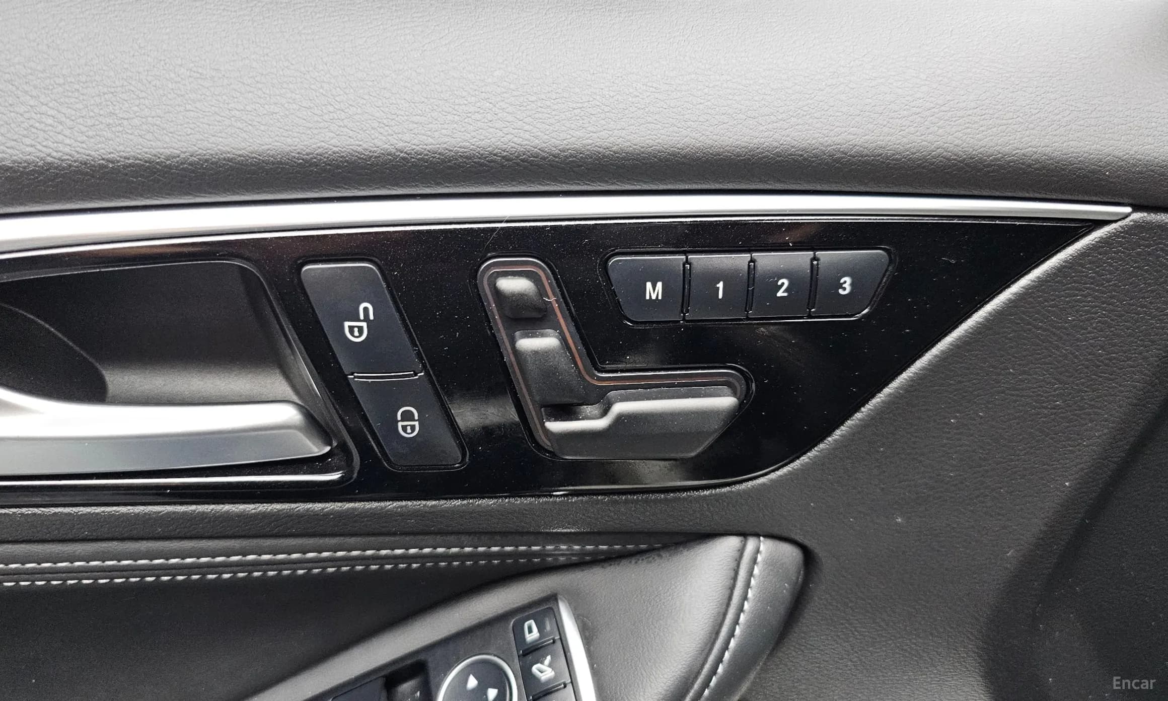 Q30