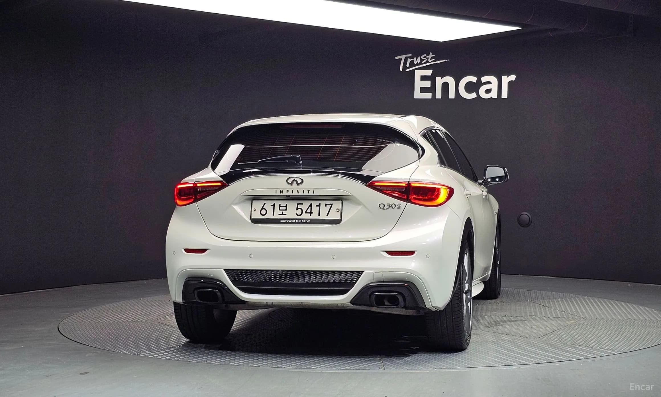Q30