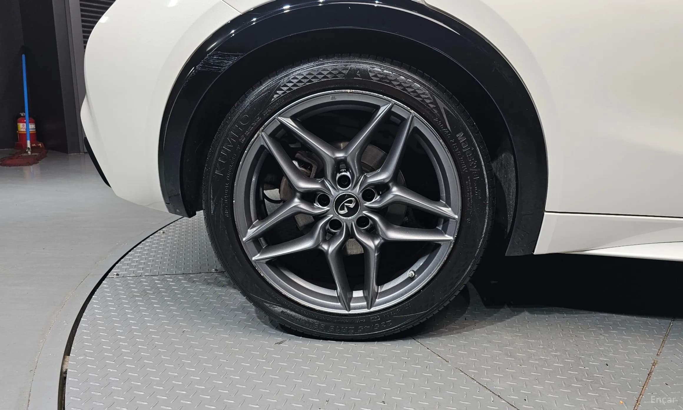 Q30