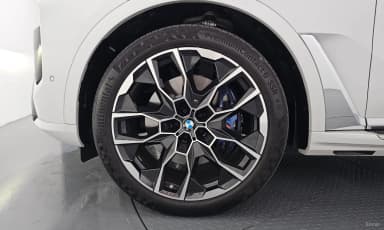 X7 (G07)