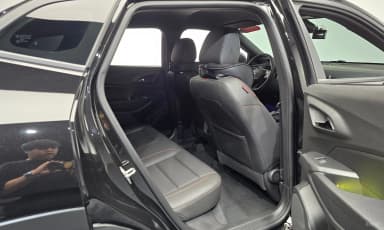 Trax Crossover