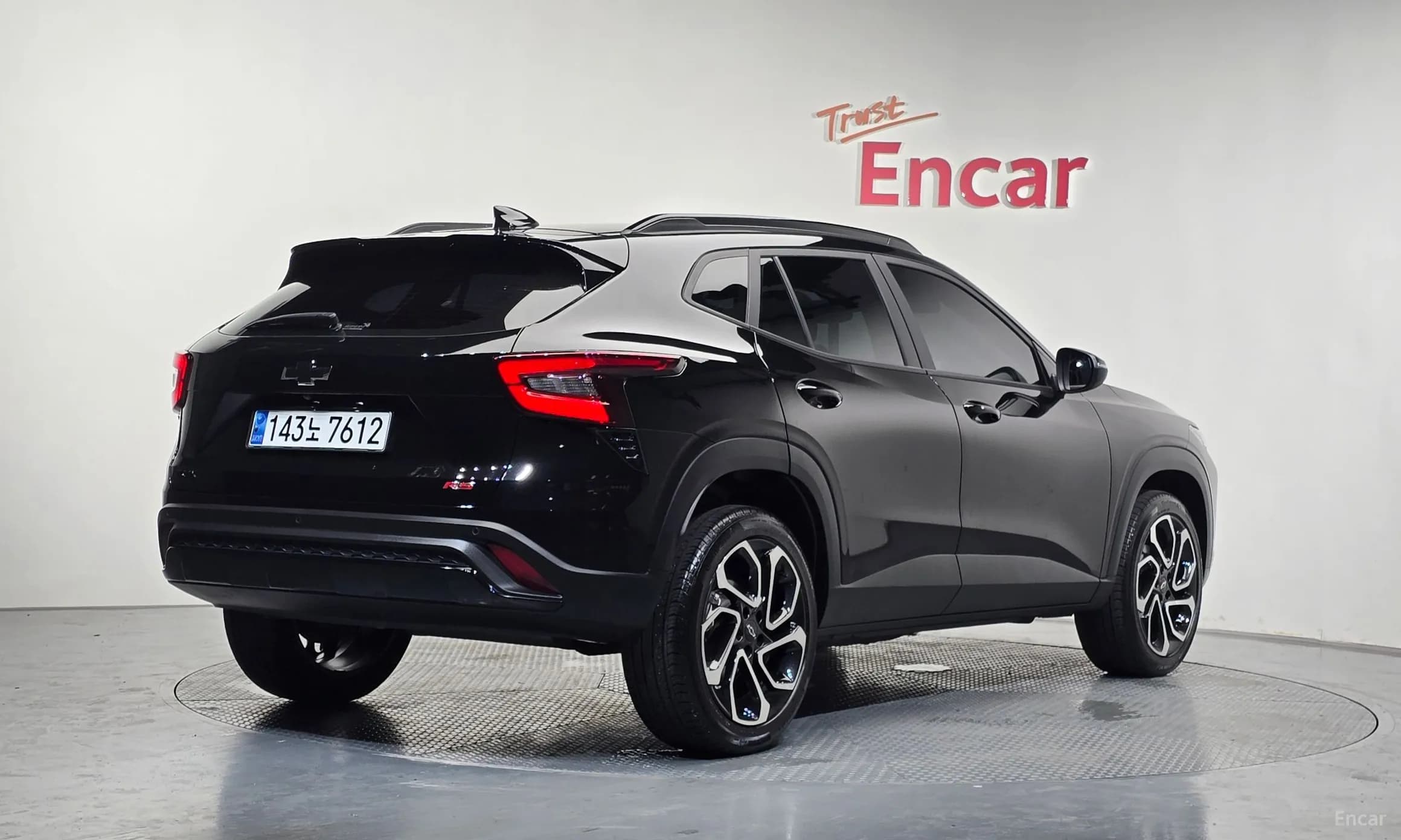 Trax Crossover