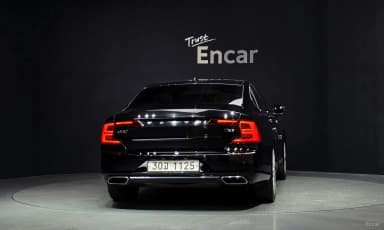 S90