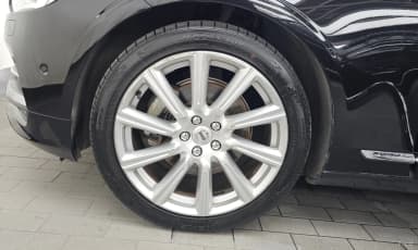 S90