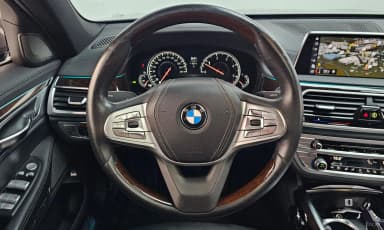7 Series (G11)