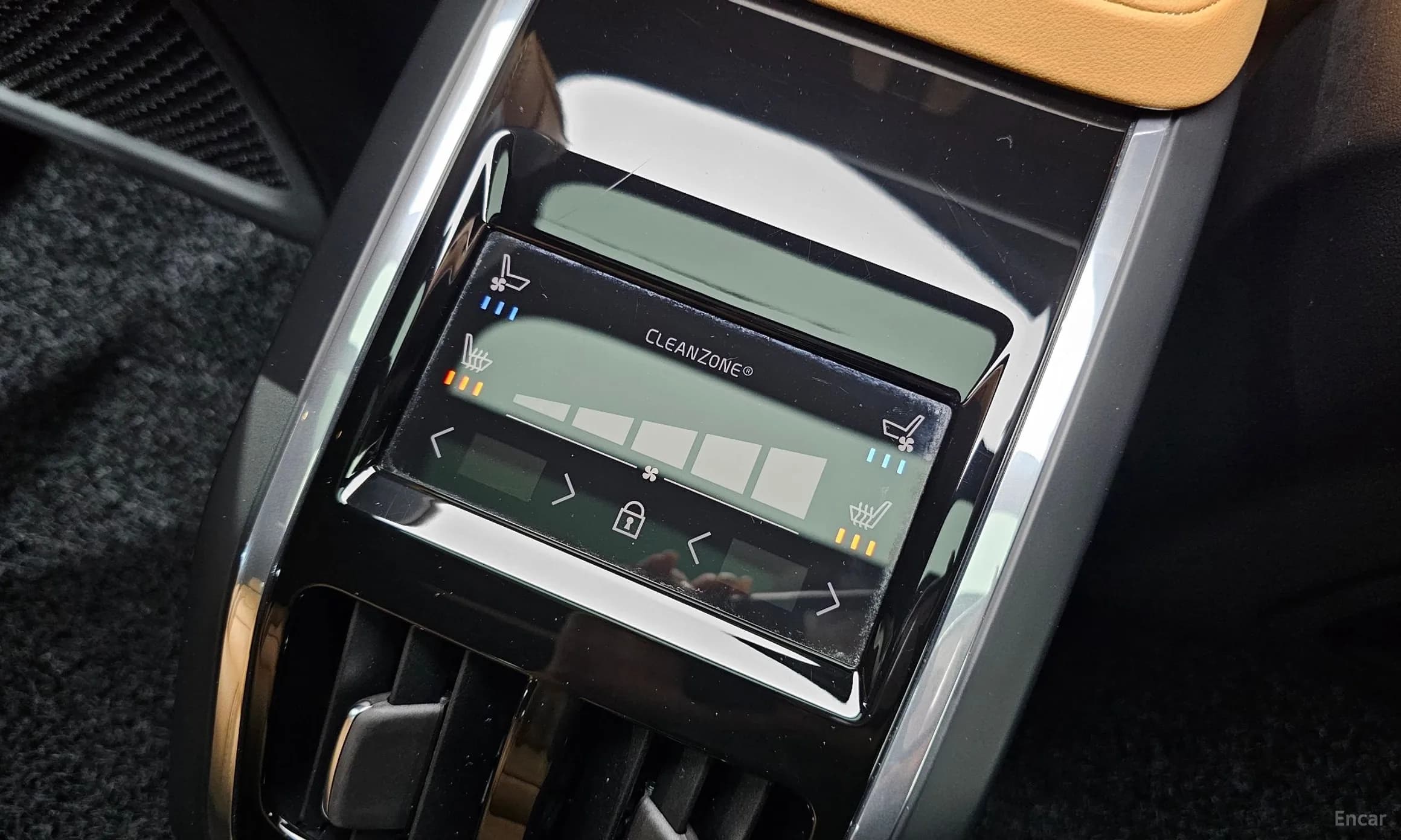 S90