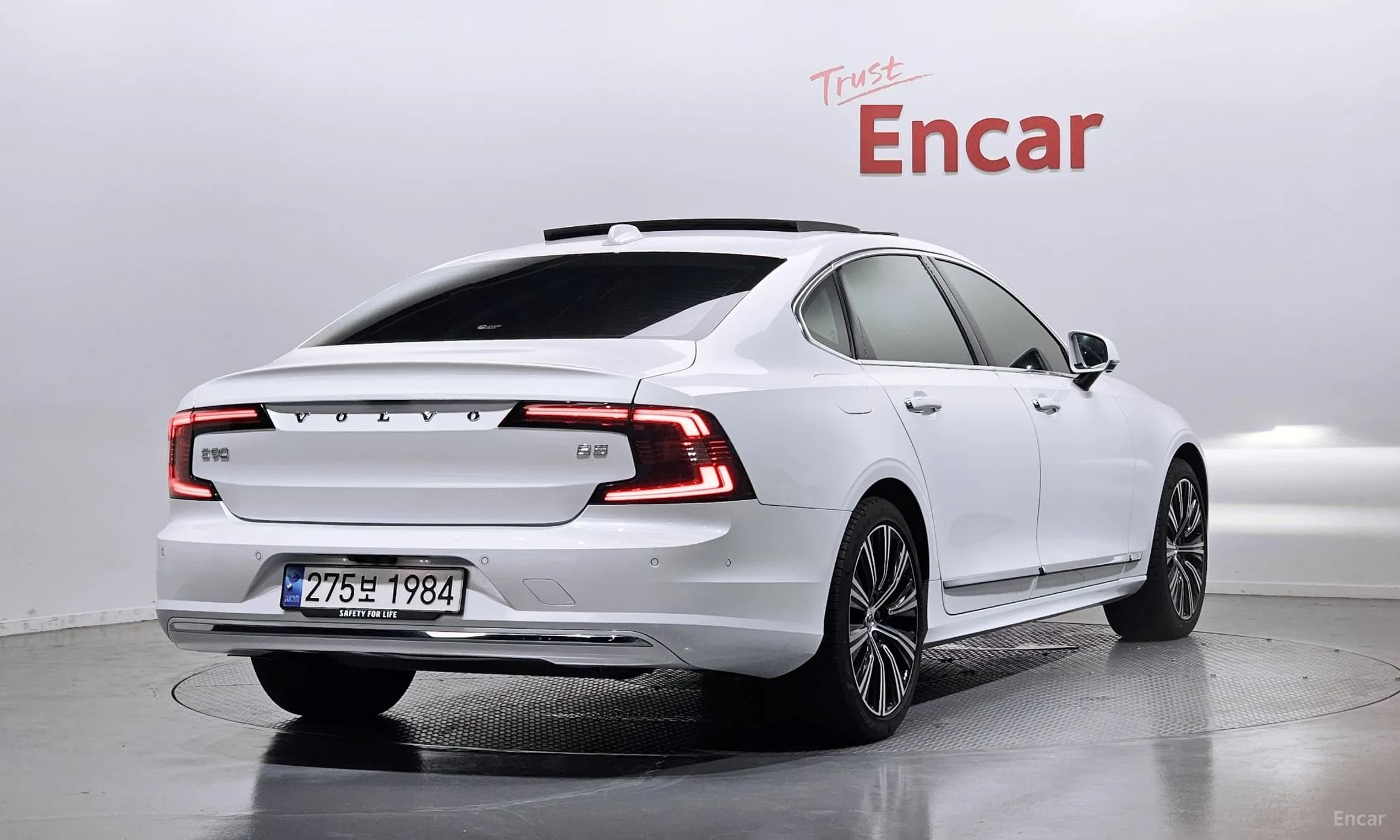 S90