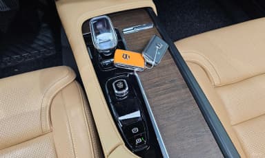 S90