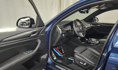 X4 (G02)