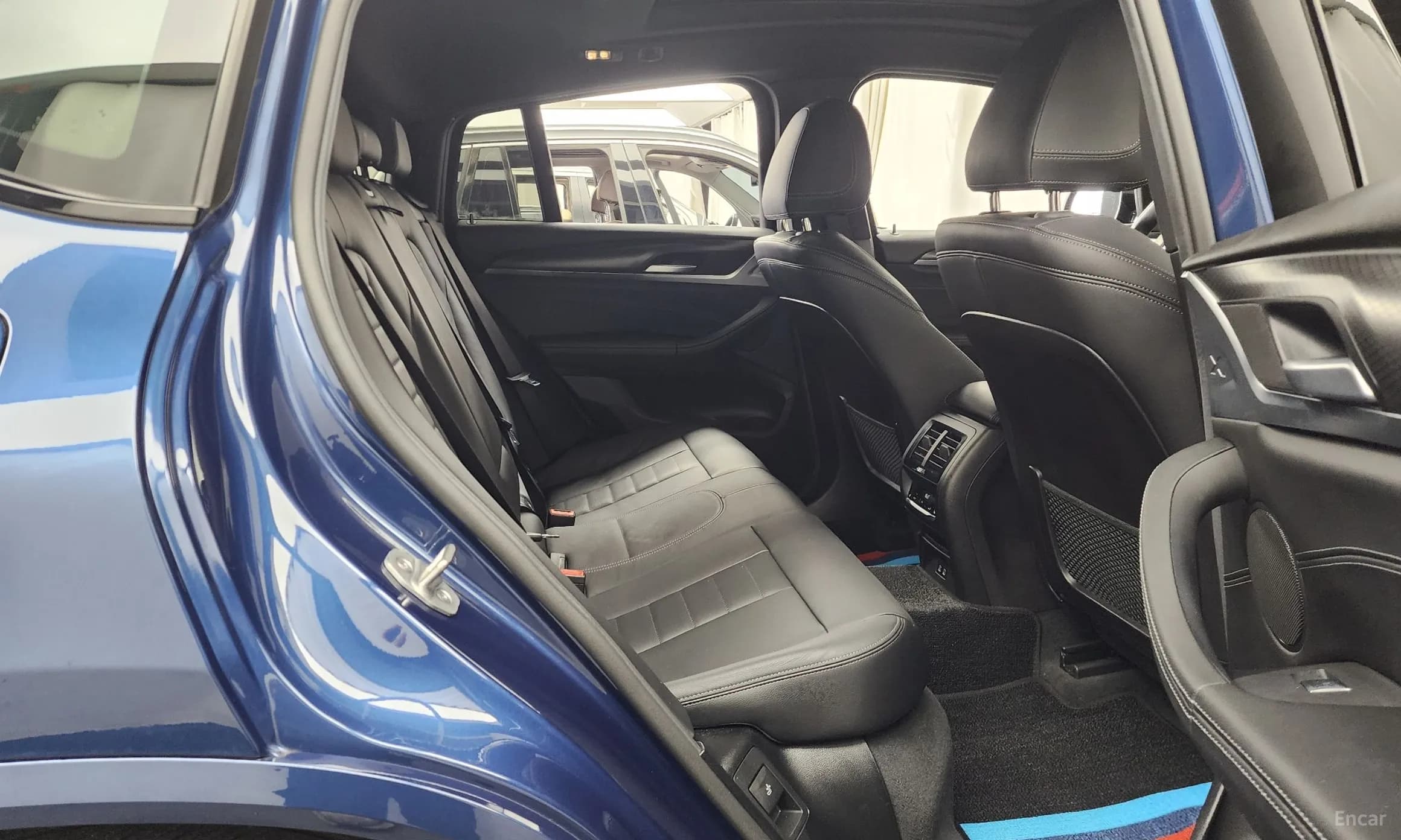 X4 (G02)