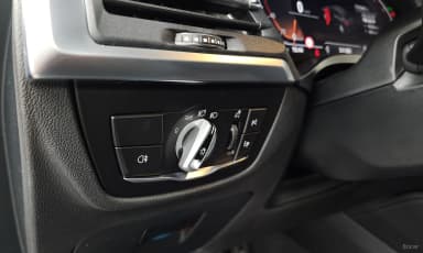 X4 (G02)