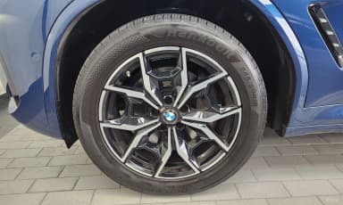 X4 (G02)