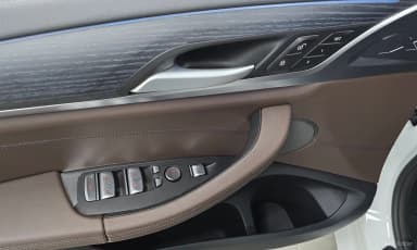 iX3