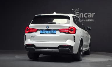 iX3