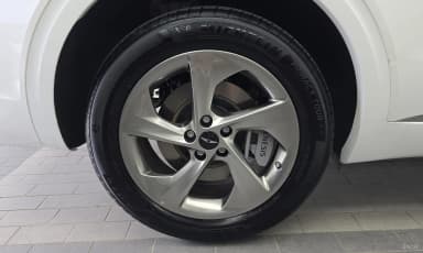 GV70