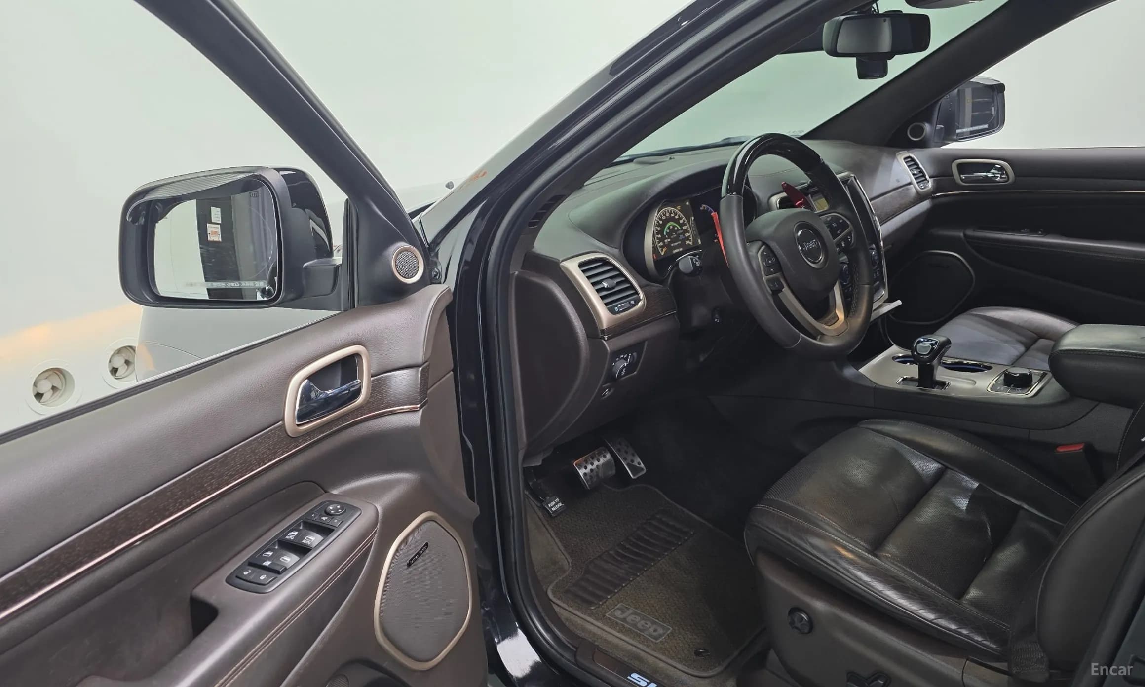 Grand Cherokee