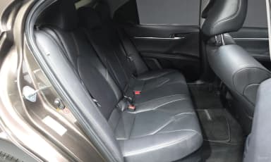 Camry (XV70)
