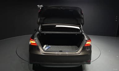 Camry (XV70)