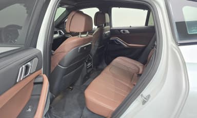 X6 (G06)