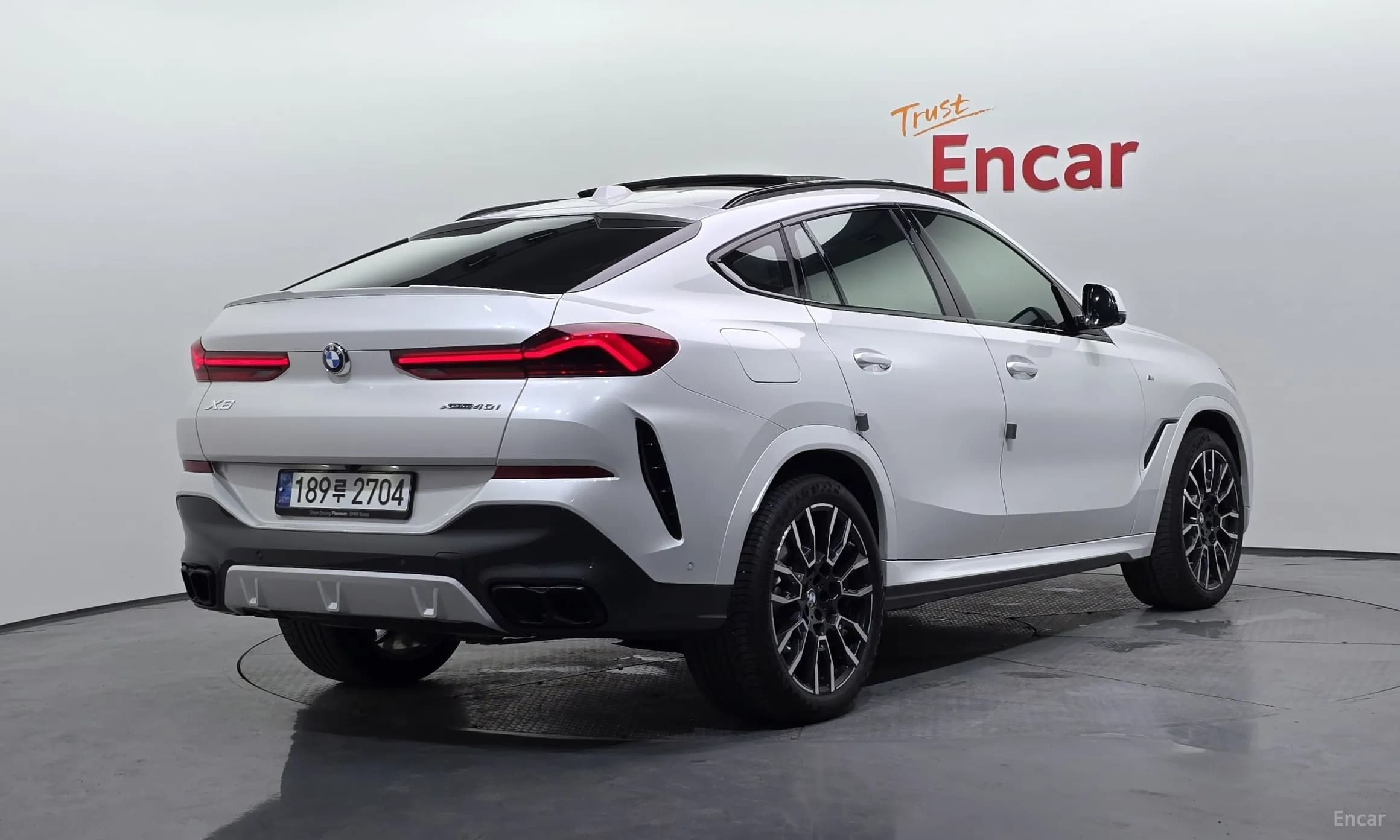 X6 (G06)