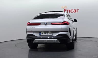 X6 (G06)