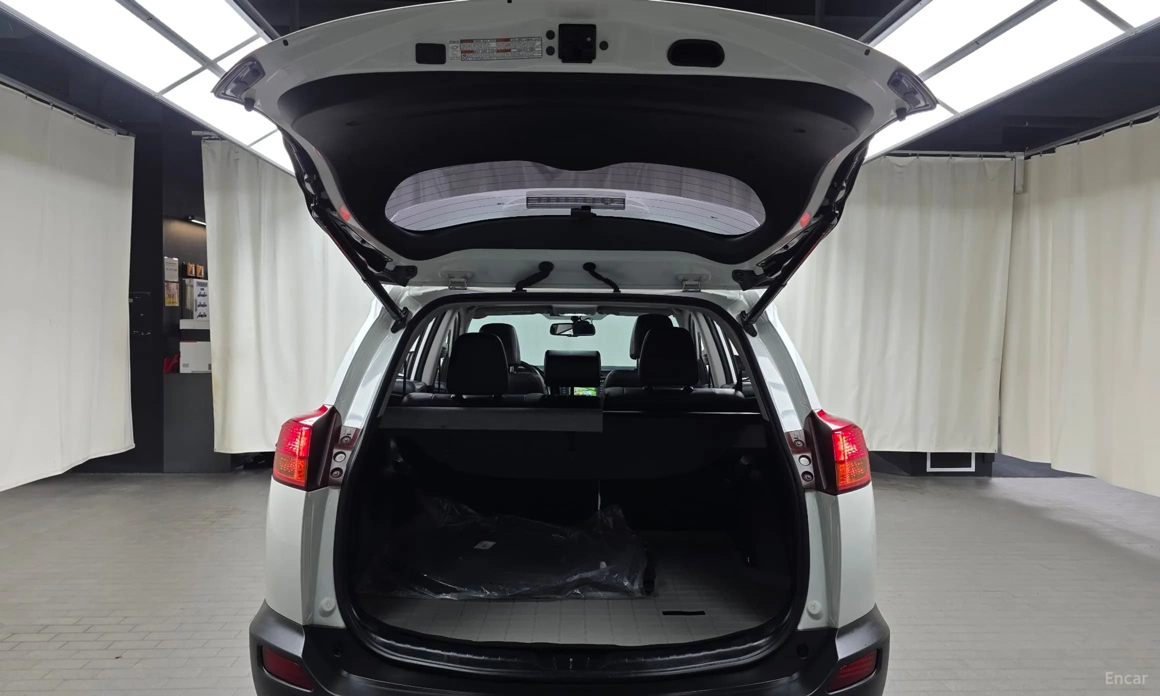 RAV4