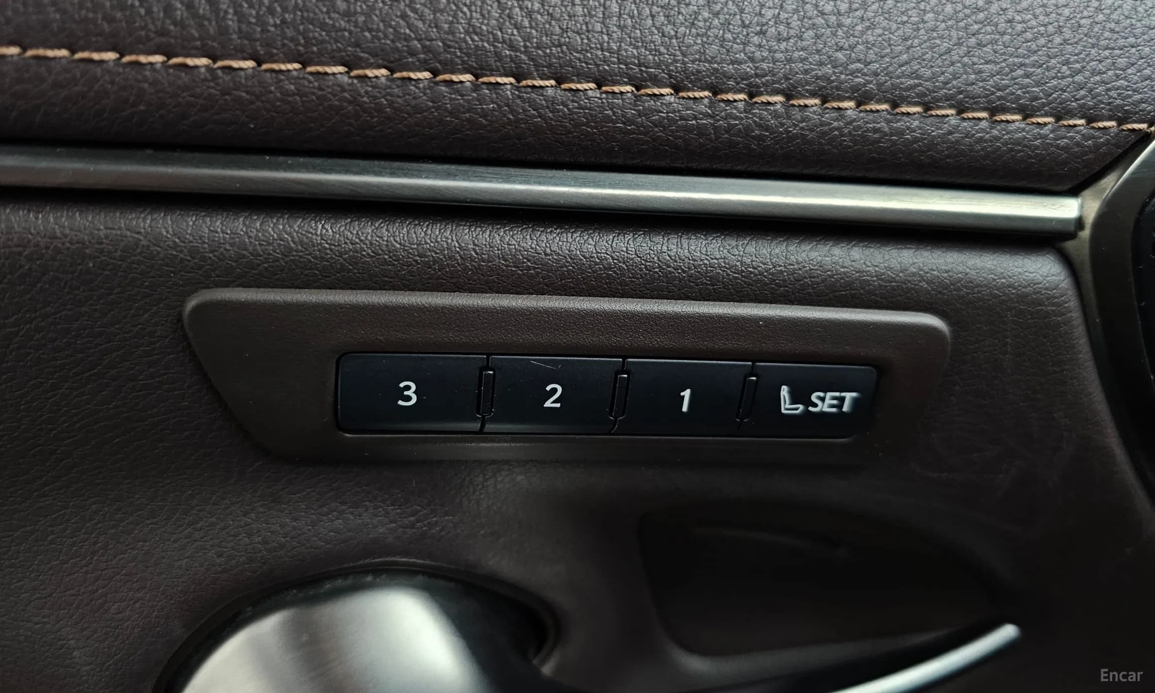 ES300h 7th Generation