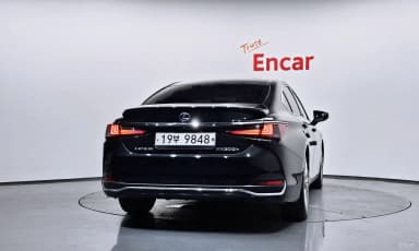 ES300h 7th Generation
