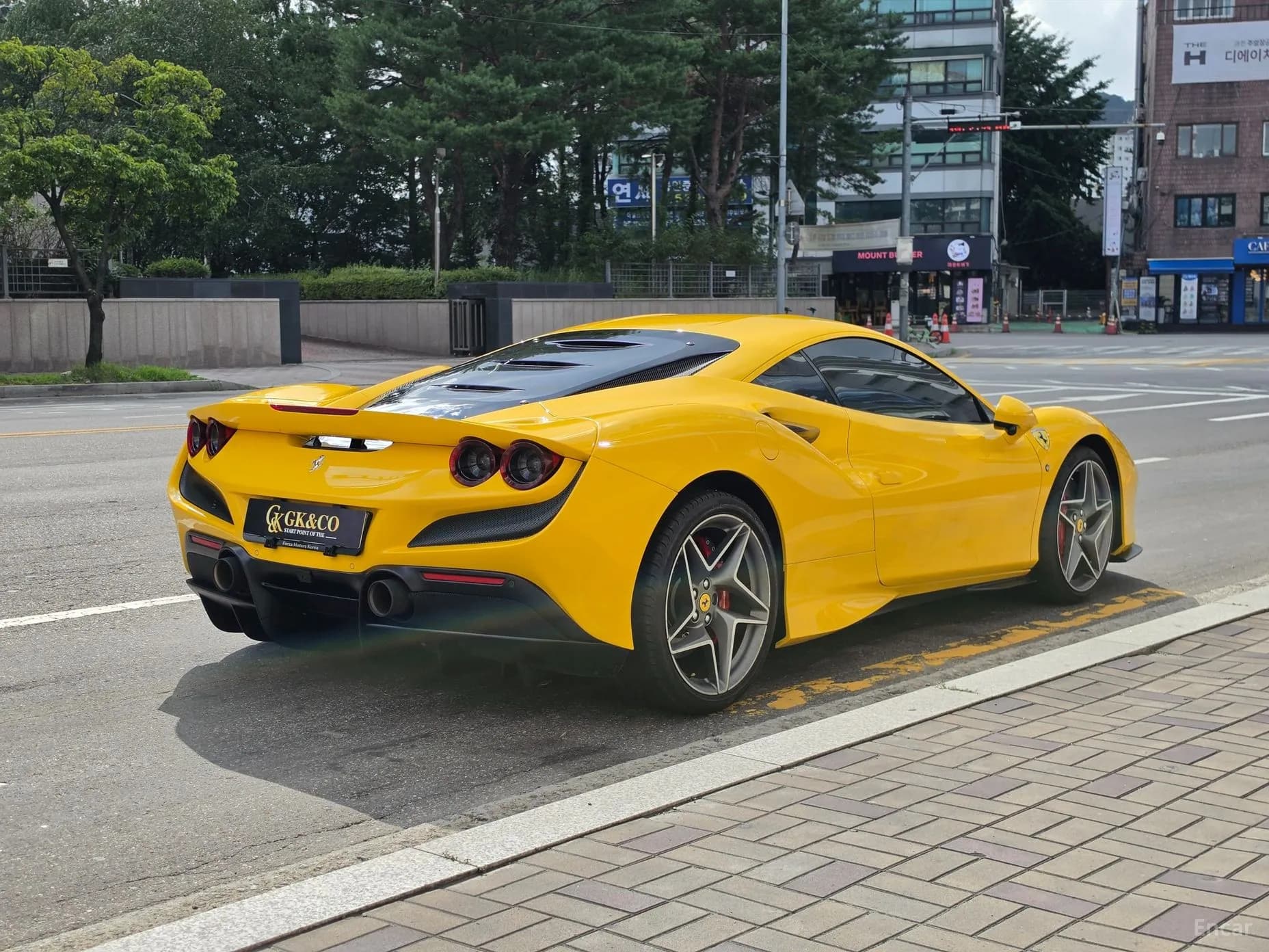 F8 Tributo
