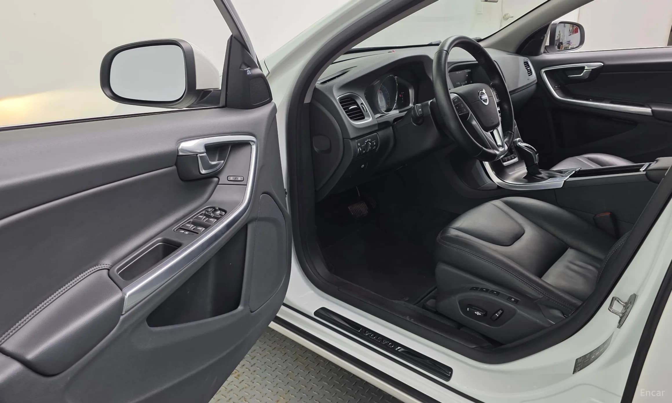 S60