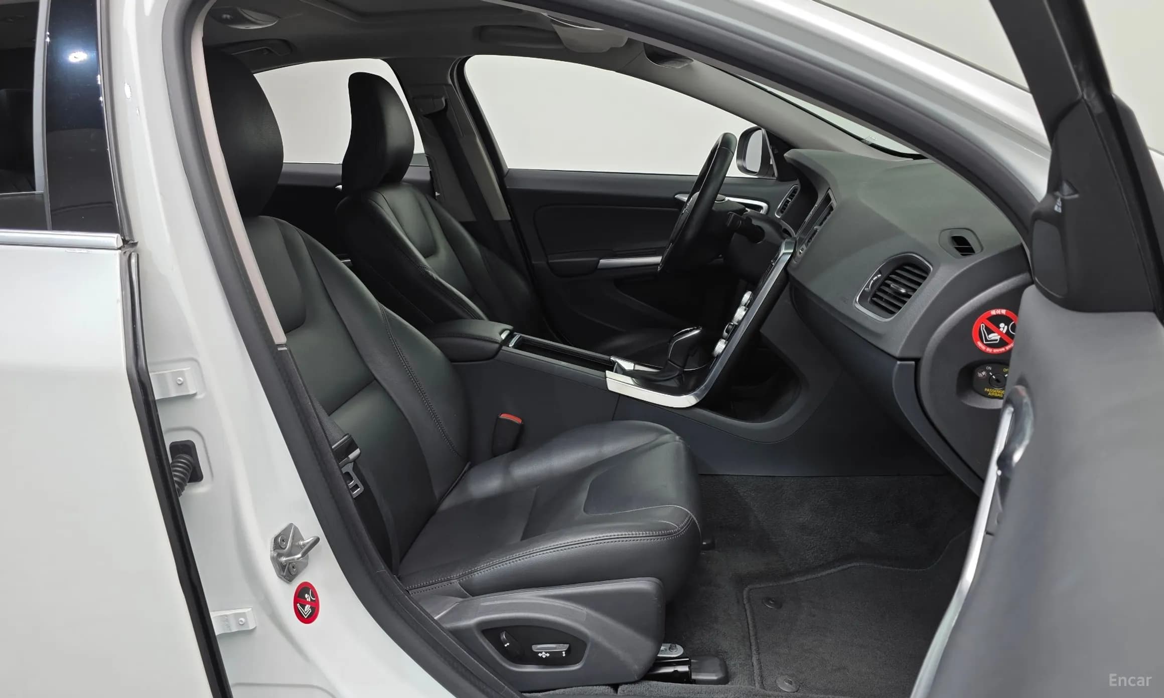 S60