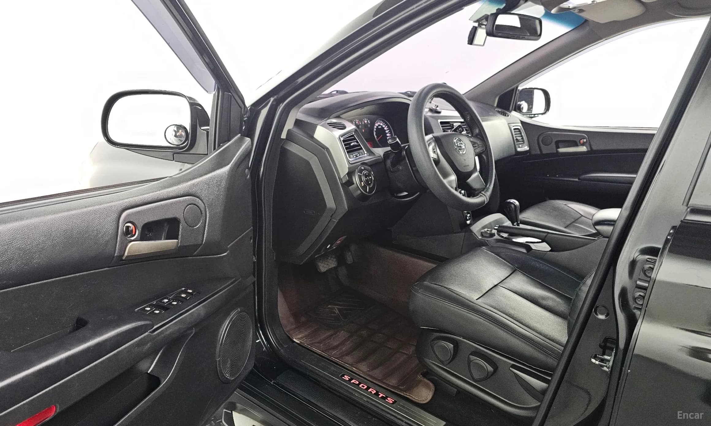 Korando Sports