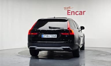 V90 Cross Country
