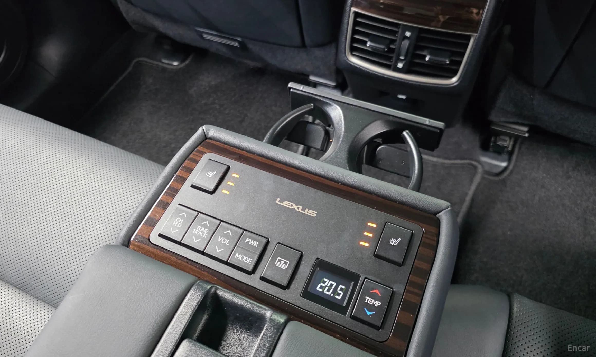 New ES300h