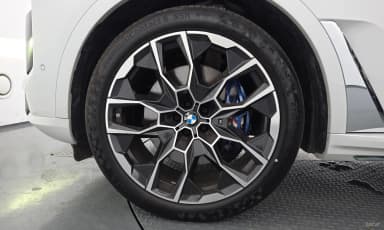 X7 (G07)