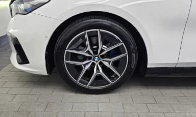 5 Series (G60)