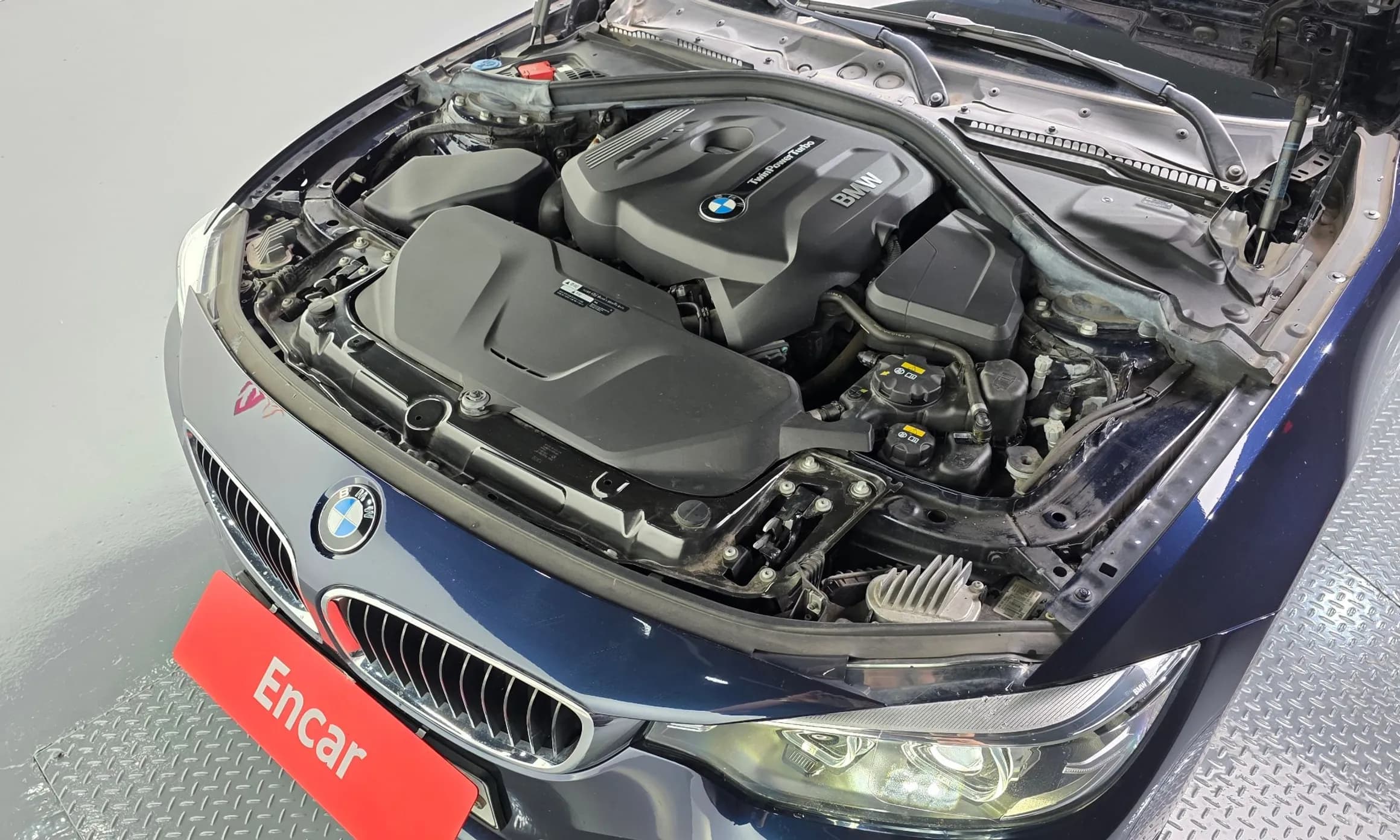 Series 4 (F32)