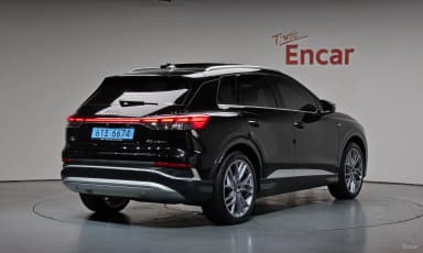 Q4 e-tron (F4)
